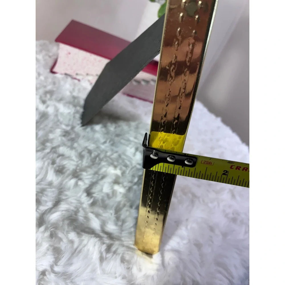 N/A gold tone